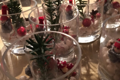 Bordsdekorationer med jultema