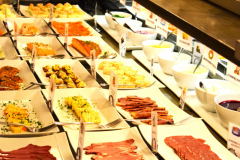 Kall buffé i varmt ljus :)